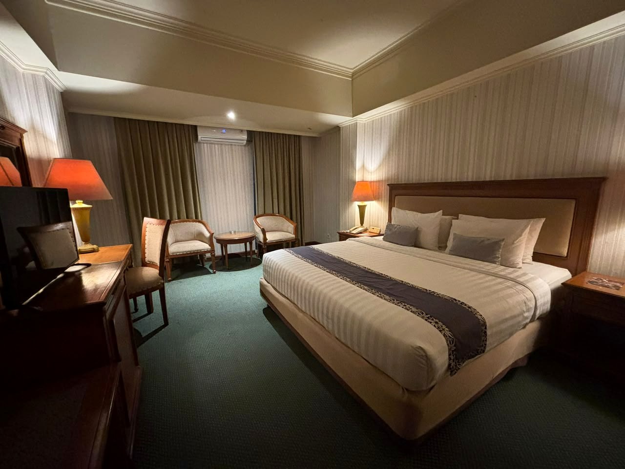 Bedroom Grand Elty Singgasana