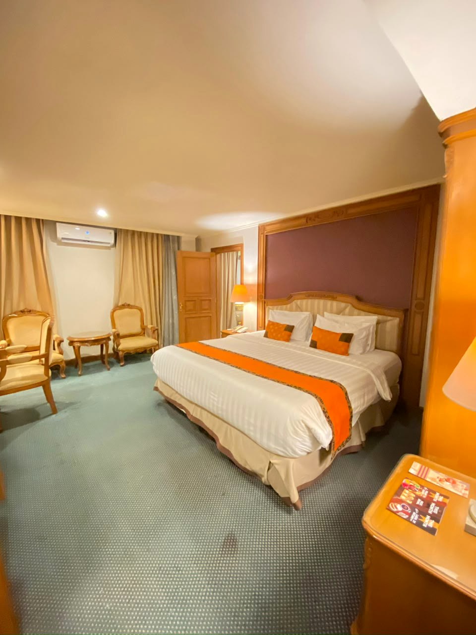Kamar Grand Elty Singgasana
